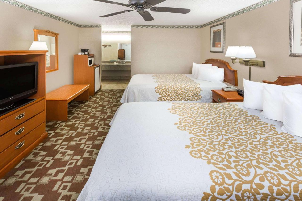 Days-Inn By Wyndham Batesville Ar Exteriér fotografie