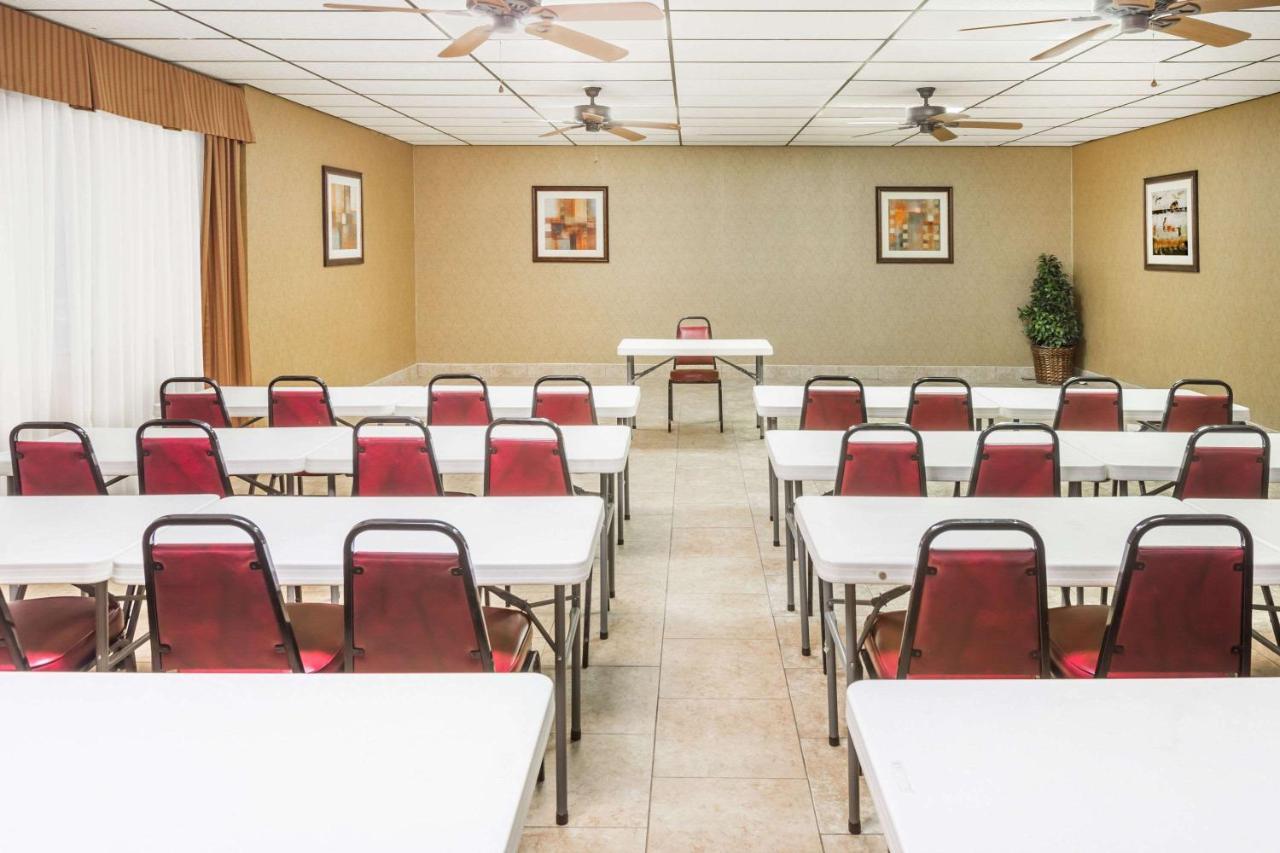 Days-Inn By Wyndham Batesville Ar Exteriér fotografie